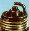 Spark plug with oil fouling